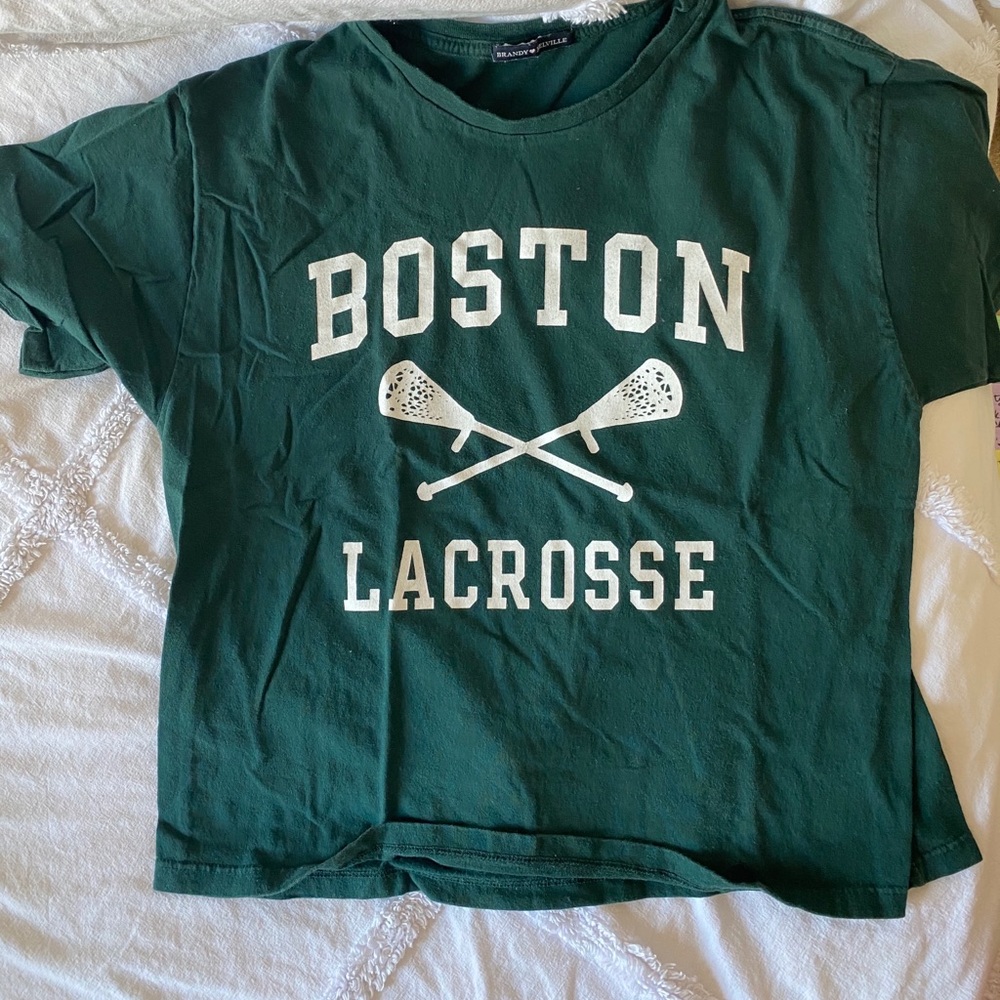 BRANDY MELVILLE TSHIRT